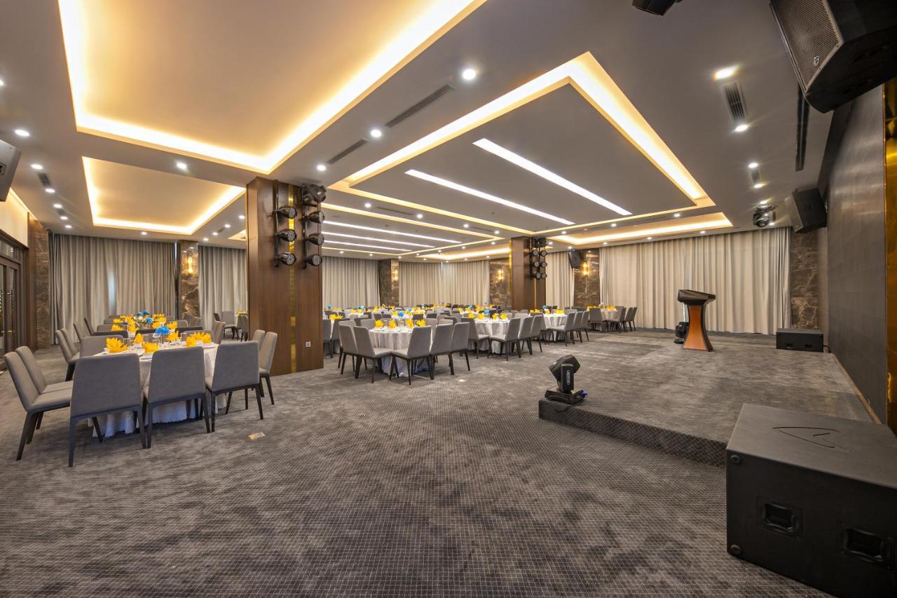 Golden Lotus Grand Hotel Đà Nẵng